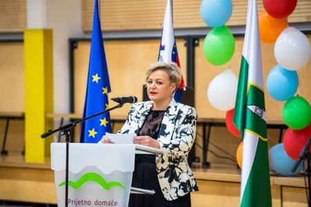 Prireditev – Pozdravljena OSNOVNA ŠOLA ZAGRADEC 34